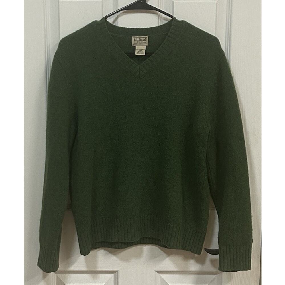 LL Bean Casual Green Sweater 100% Shetland Wool Sz Medium EUC